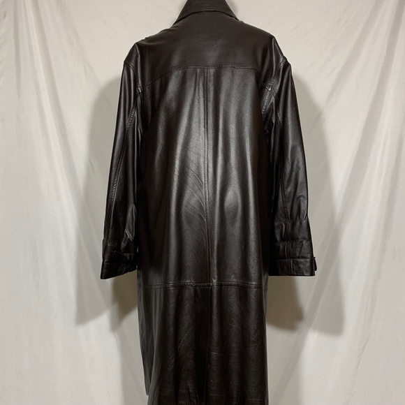 Parri's Leather Jacket - Picture 4 of 6